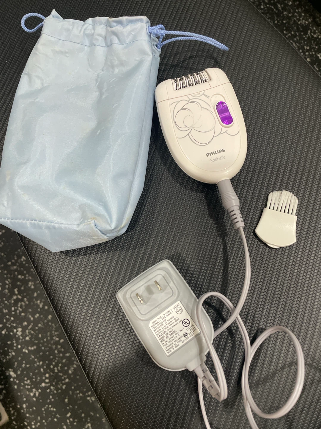 Philips Satinelle Epilator with Pouch and Charger