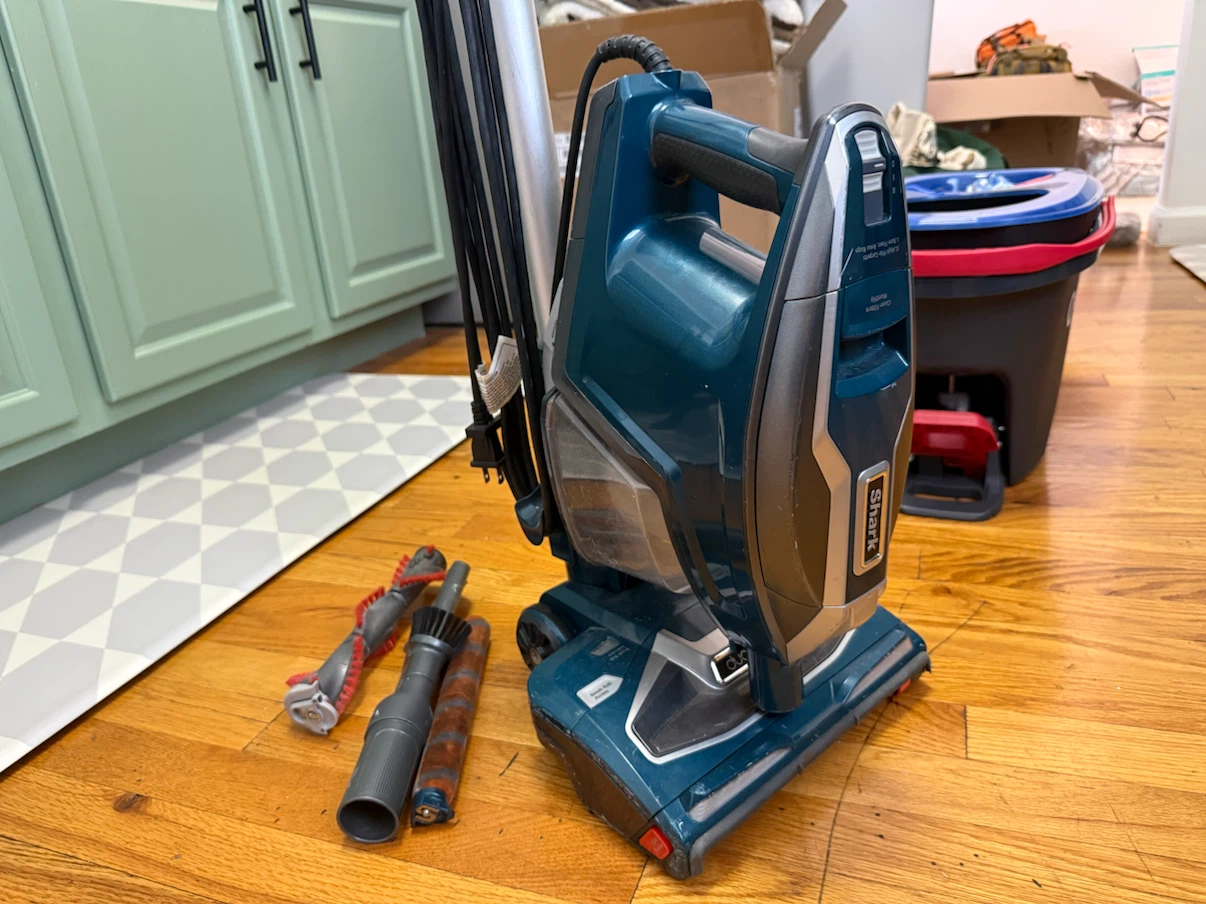 Shark Vacuum Cleaner