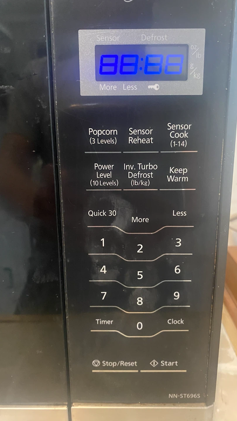 Microwave - Panasonic (Model NN-ST696 S) - photo 3