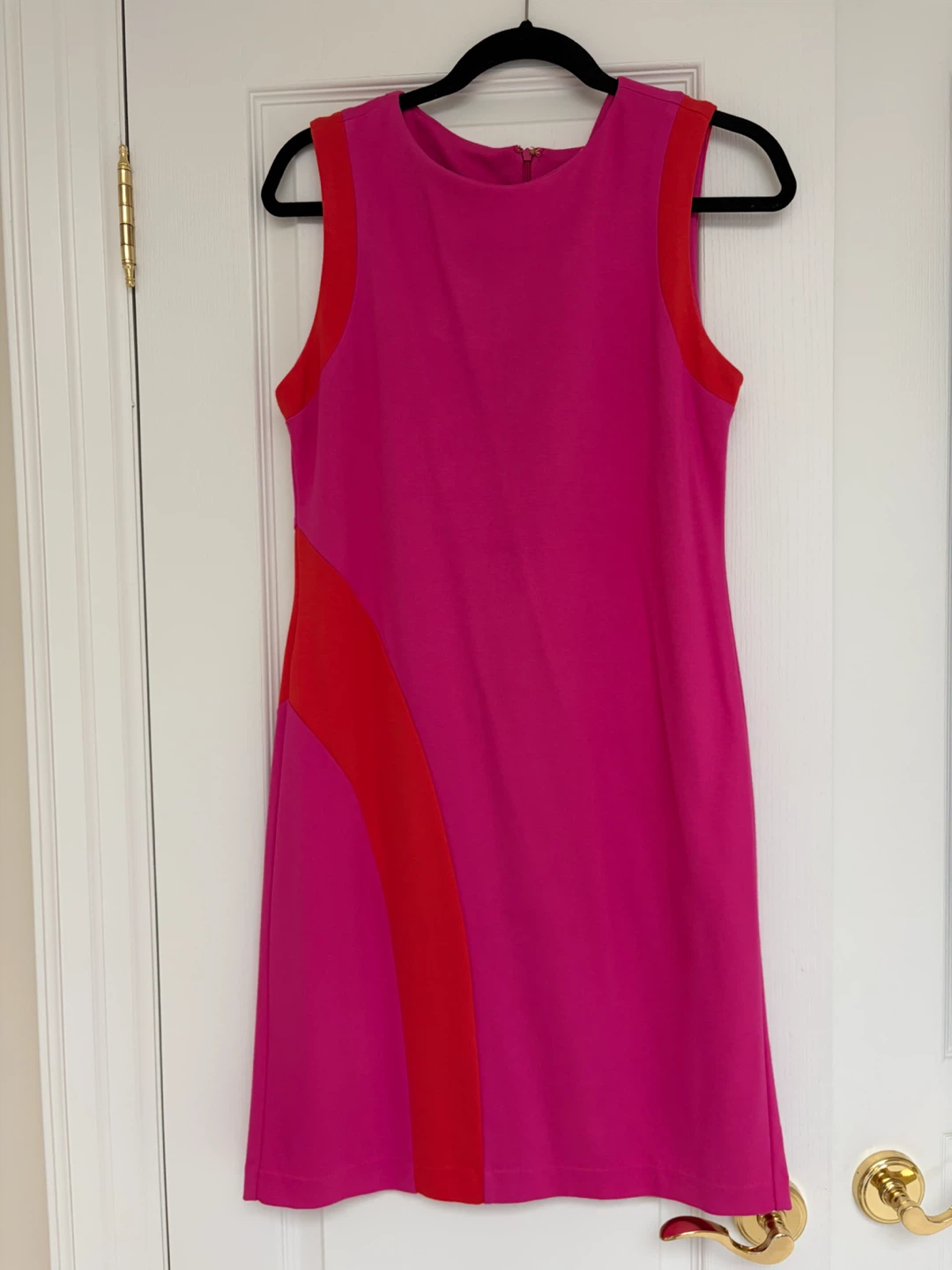 Carmen Marc Valvo Dresses - Pink & Red Shift Dress