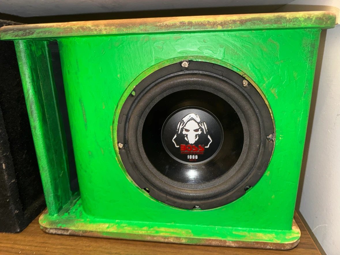 8 inch sub in box