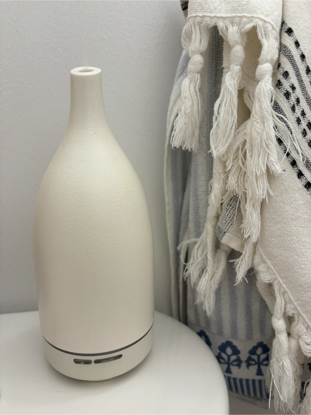 White ceramic Saje diffuser