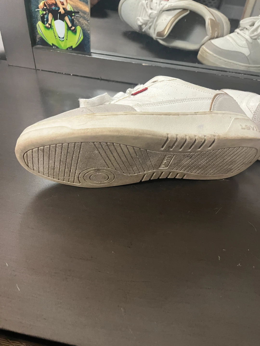 Levi's Women's White Sneakers Size 8.5 - photo 3