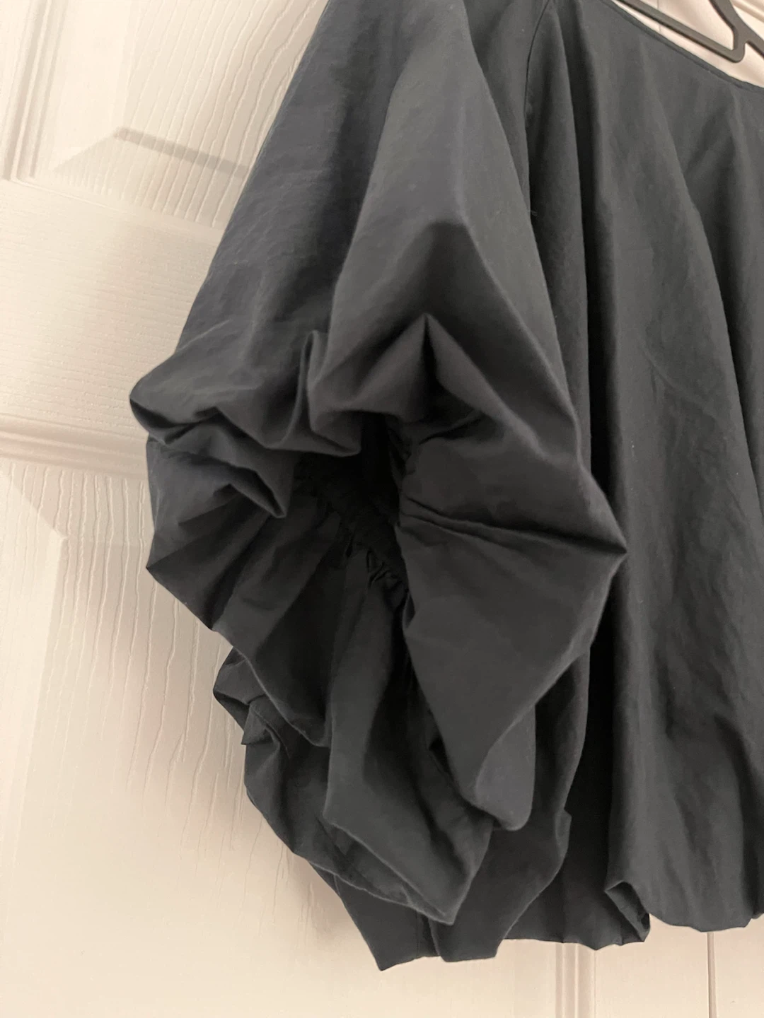 COS Black Balloon Sleeve Top - photo 3