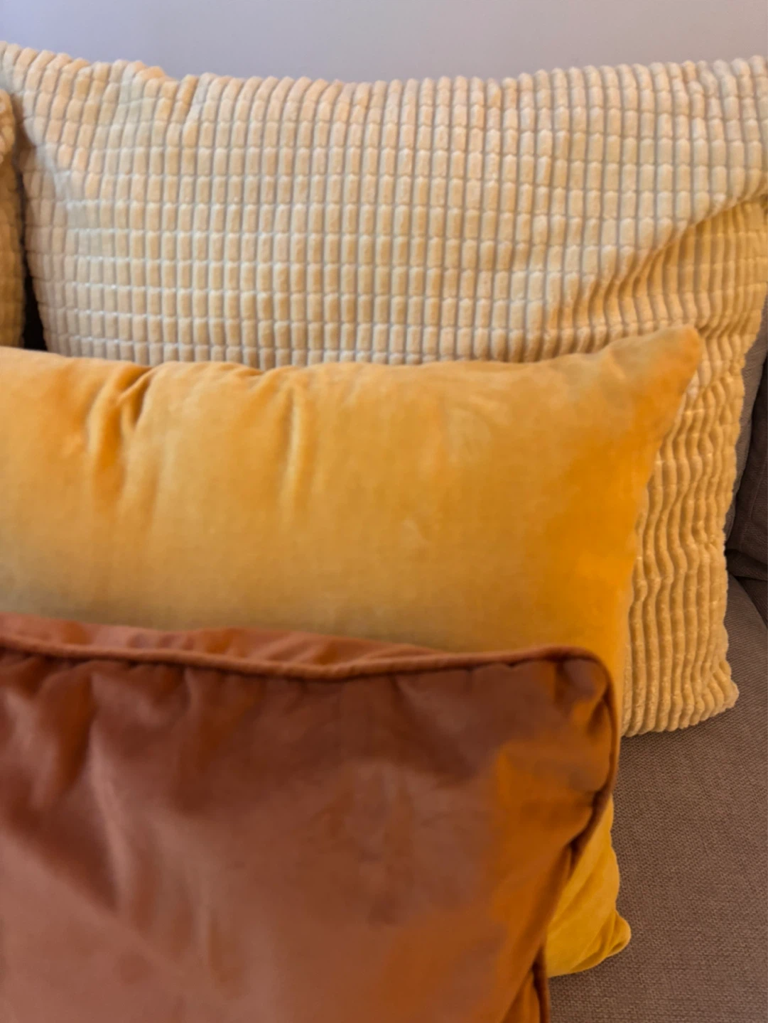 Set of 6 Throw Pillows - Yellow & Brown - photo 2