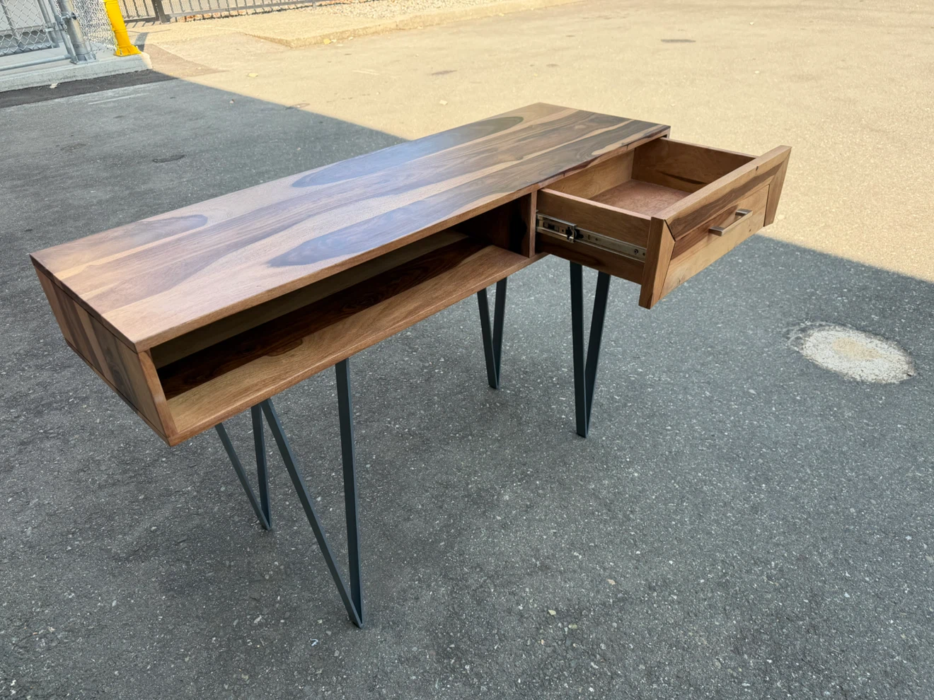 Mango wood desk - photo 3