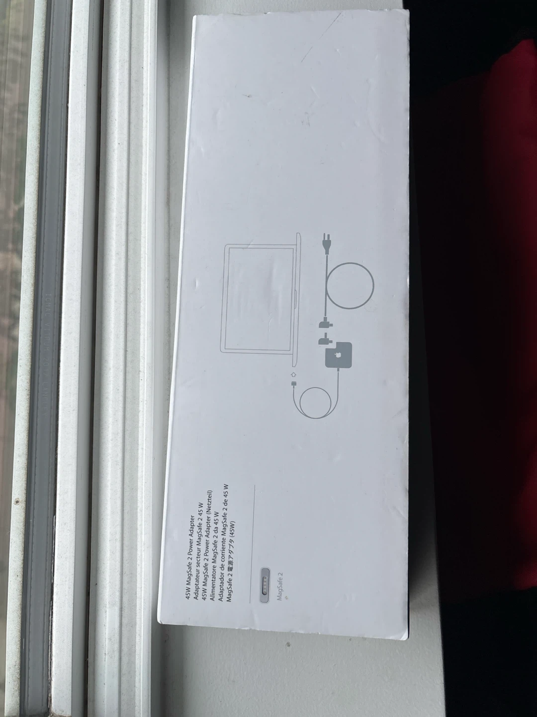 Apple 45W MagSafe 2 Power Adapter - photo 2