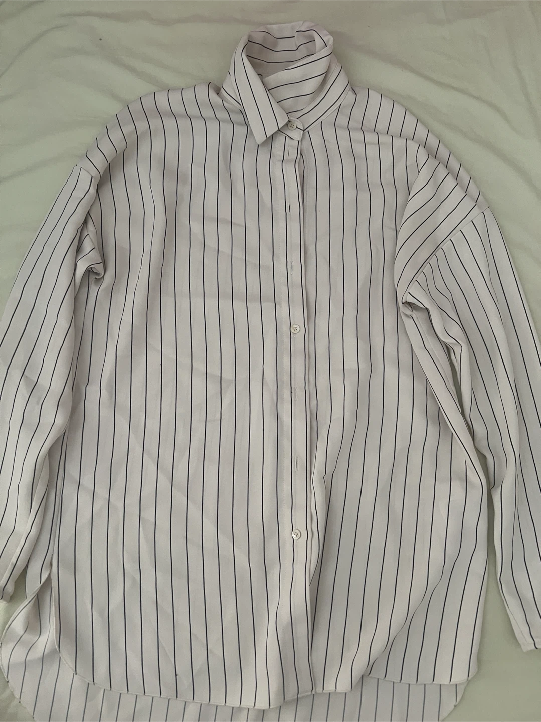 Aritzia - Babaton XS Pinstripe Button-Up Shirt