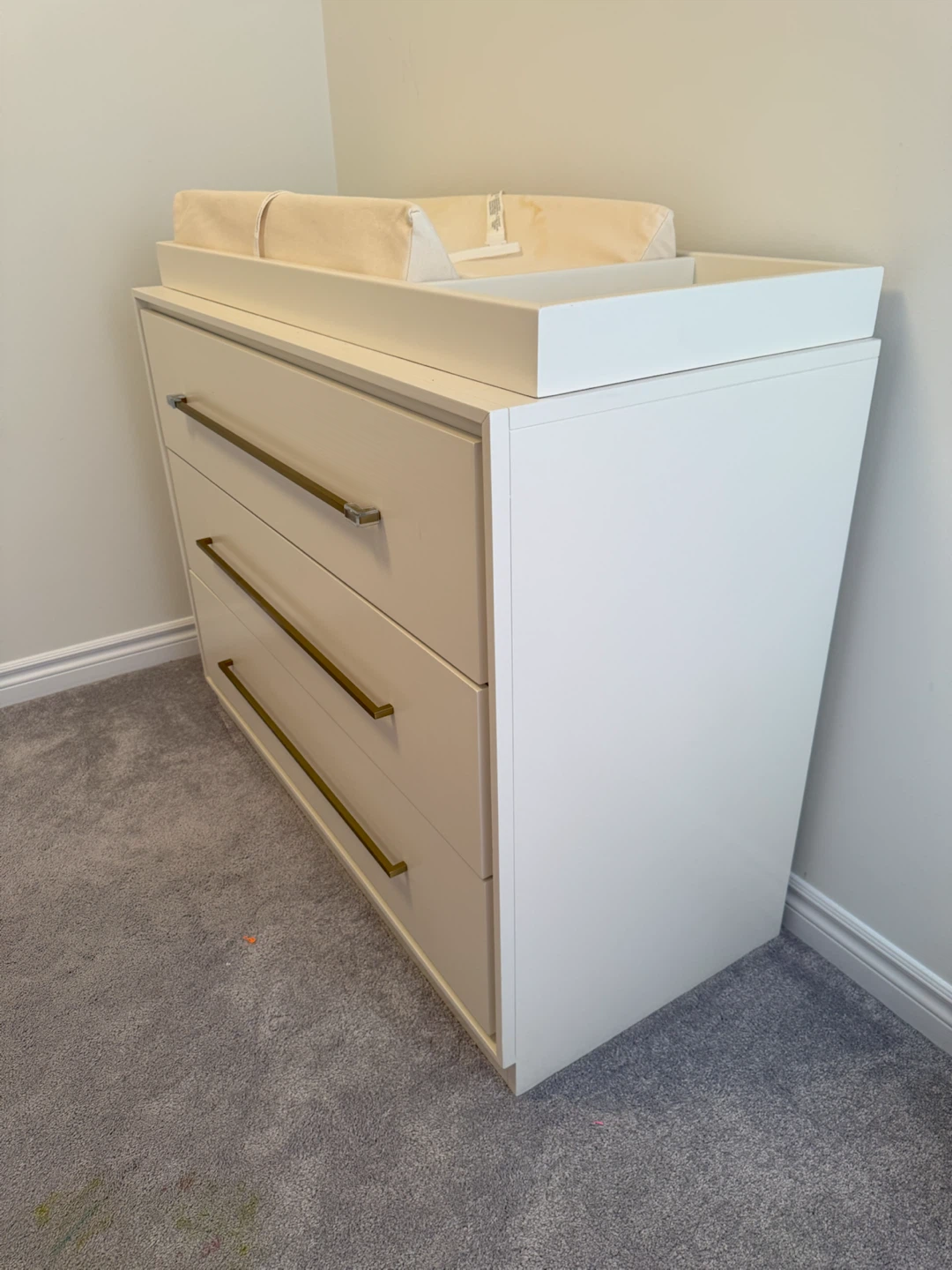 Cream 3-Drawer Dresser with Changing Top - photo 3