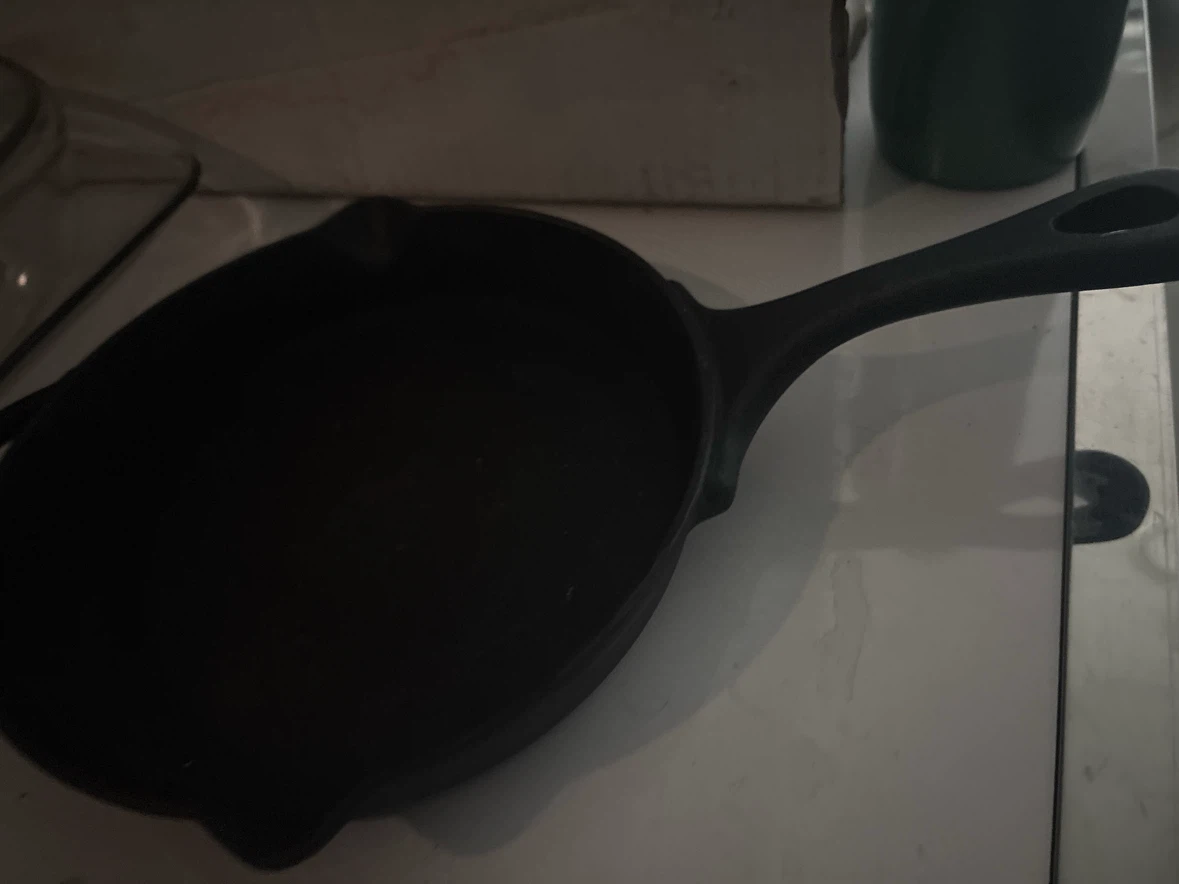 Cast Iron Skillet - photo 3
