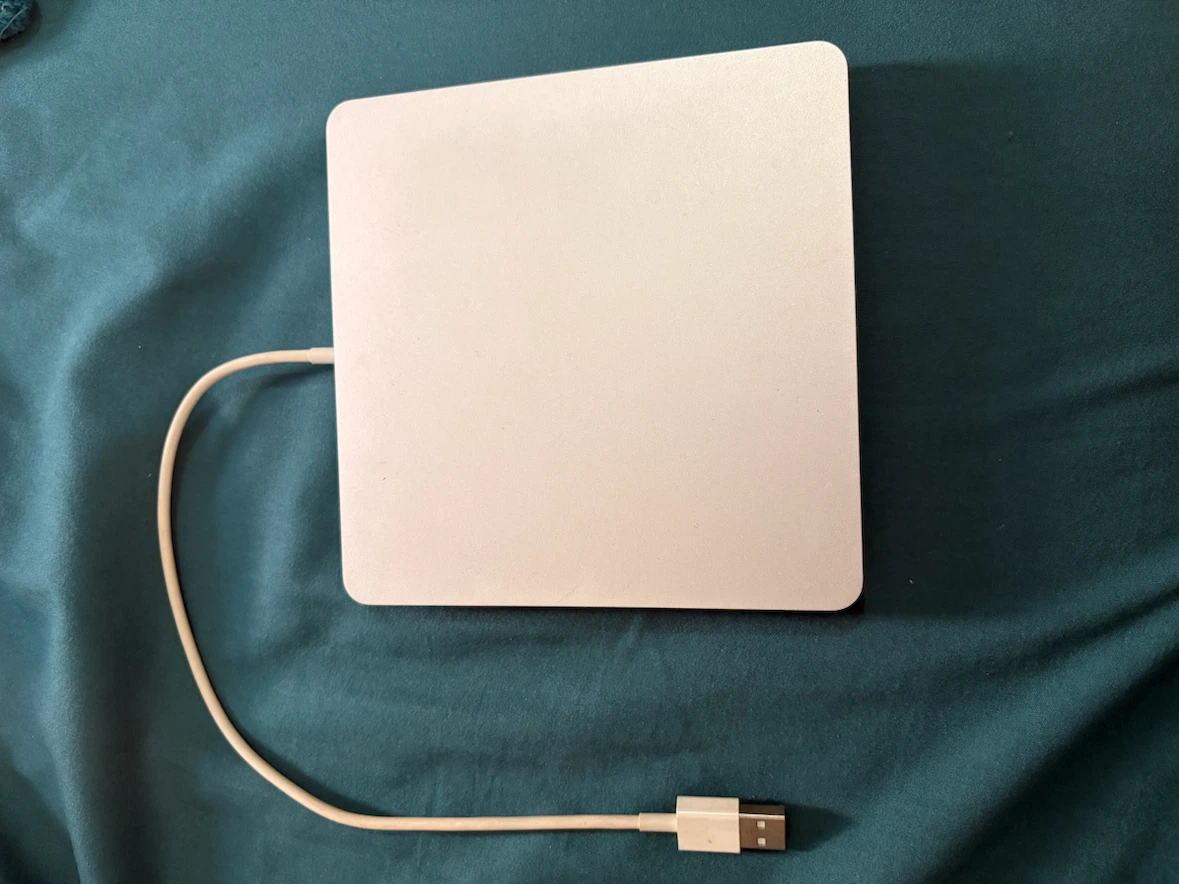 Official Apple/Mac USB Disc Reader Superdrive
