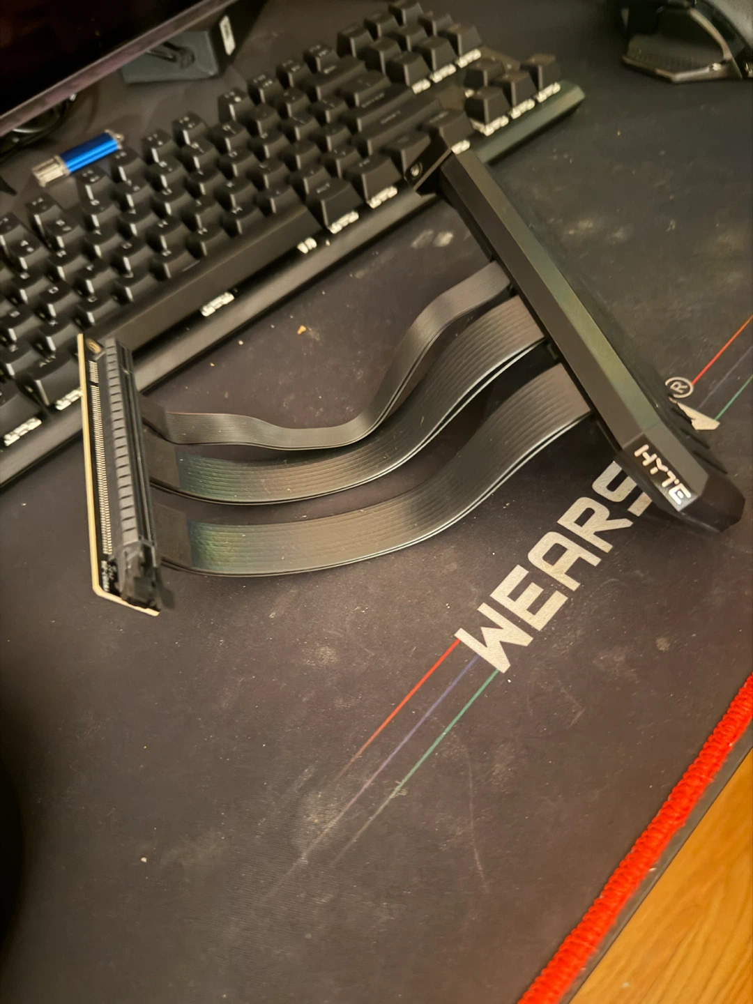 Hyte y70 PCIe 4.0 Riser Cable