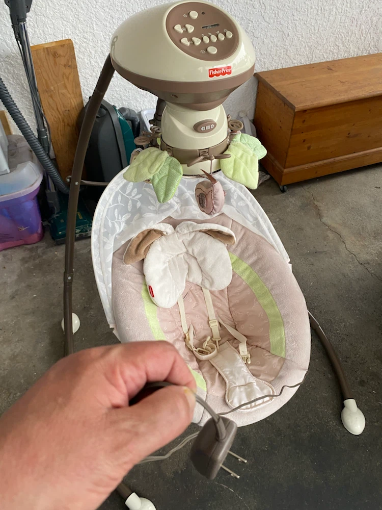 Fisher-Price Baby Swing - photo 2