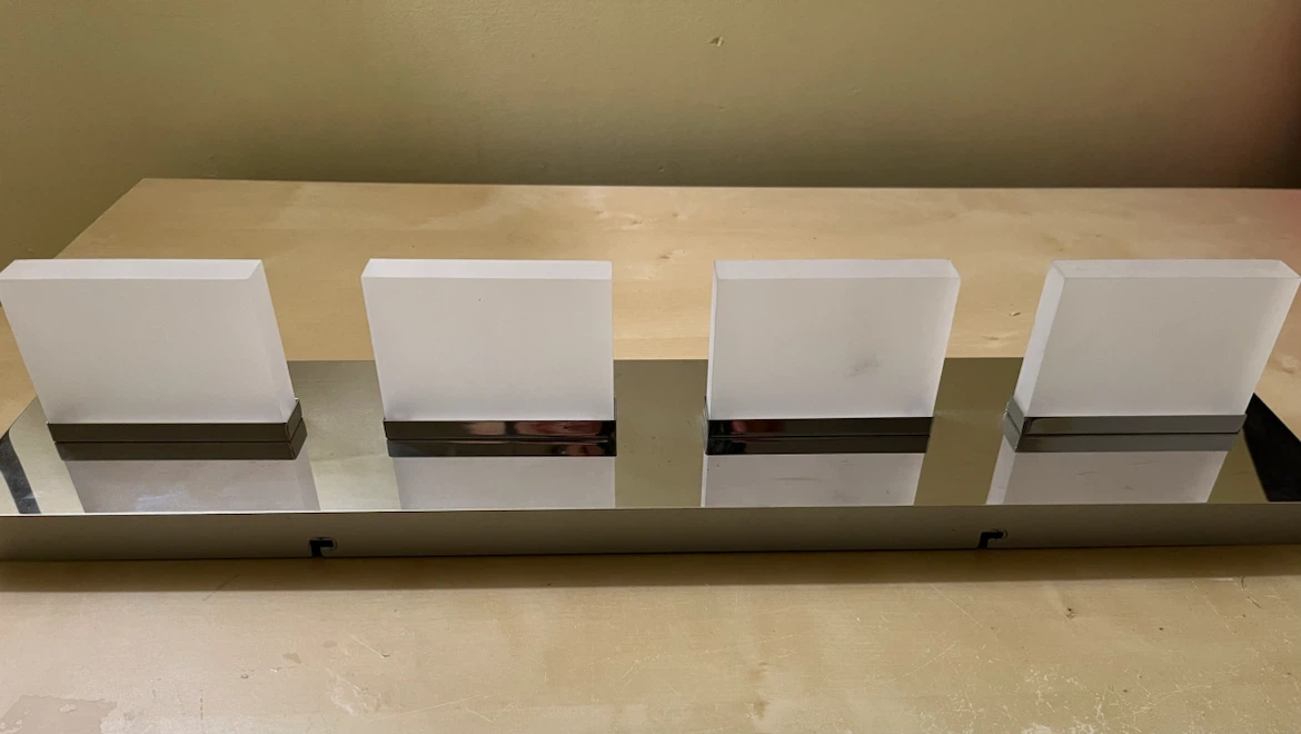 EURO Fase  4-LED Bathroom Vanity Light - photo 4