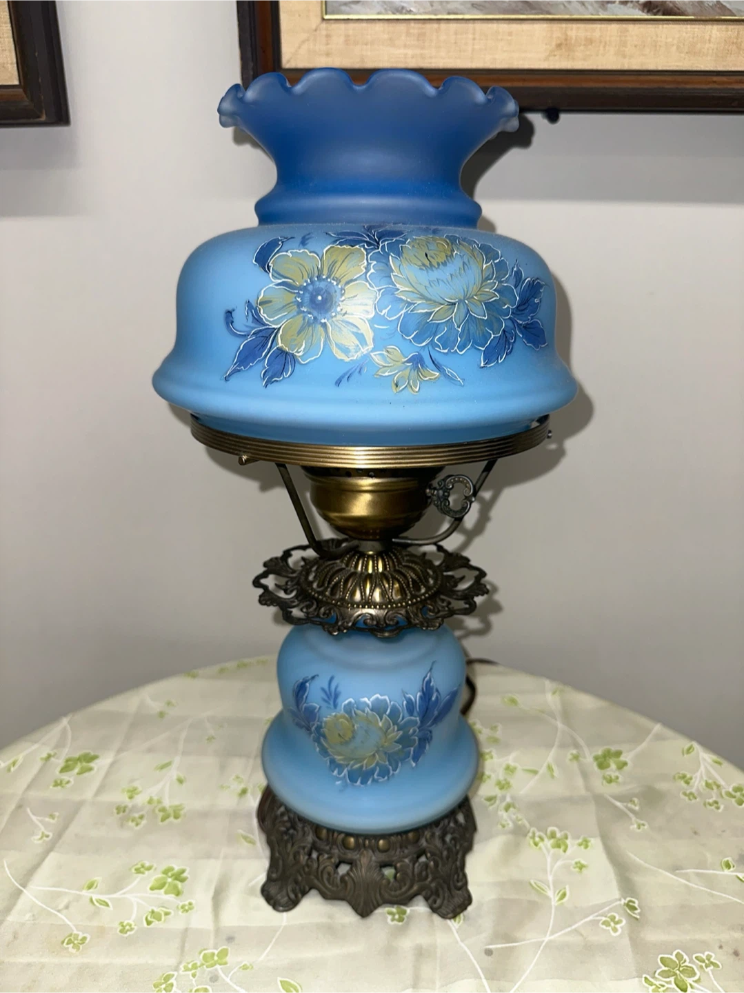 Vintage Quoizel Table Lamp