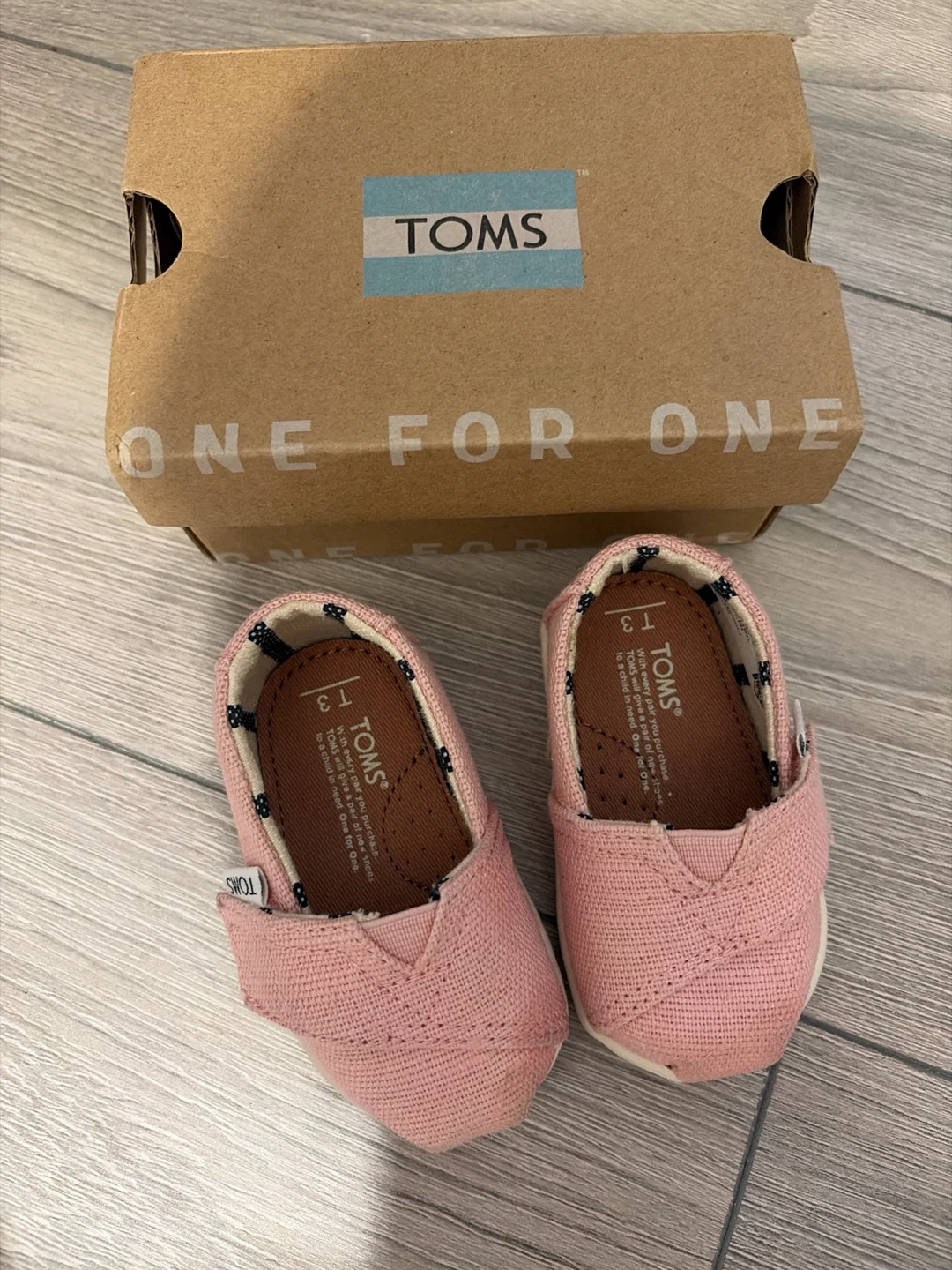 TOMS Classic Tiny Baby Shoes Pink Heritage Canvas