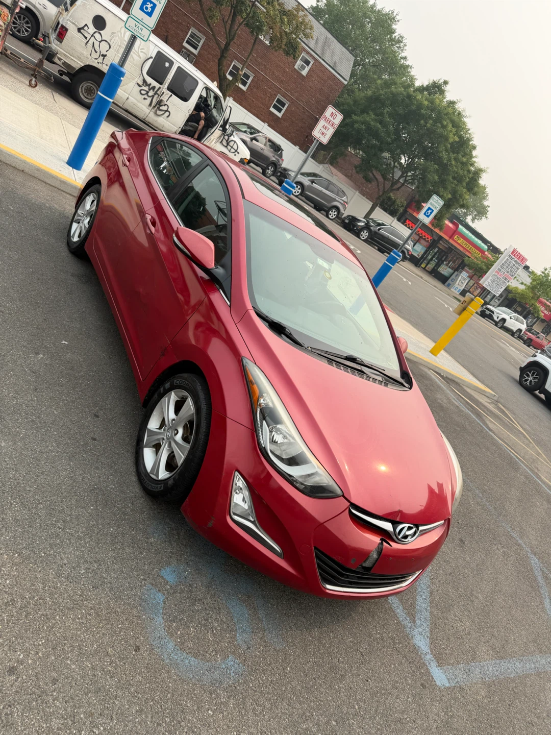 Red Hyundai Elantra Sedan - photo 3