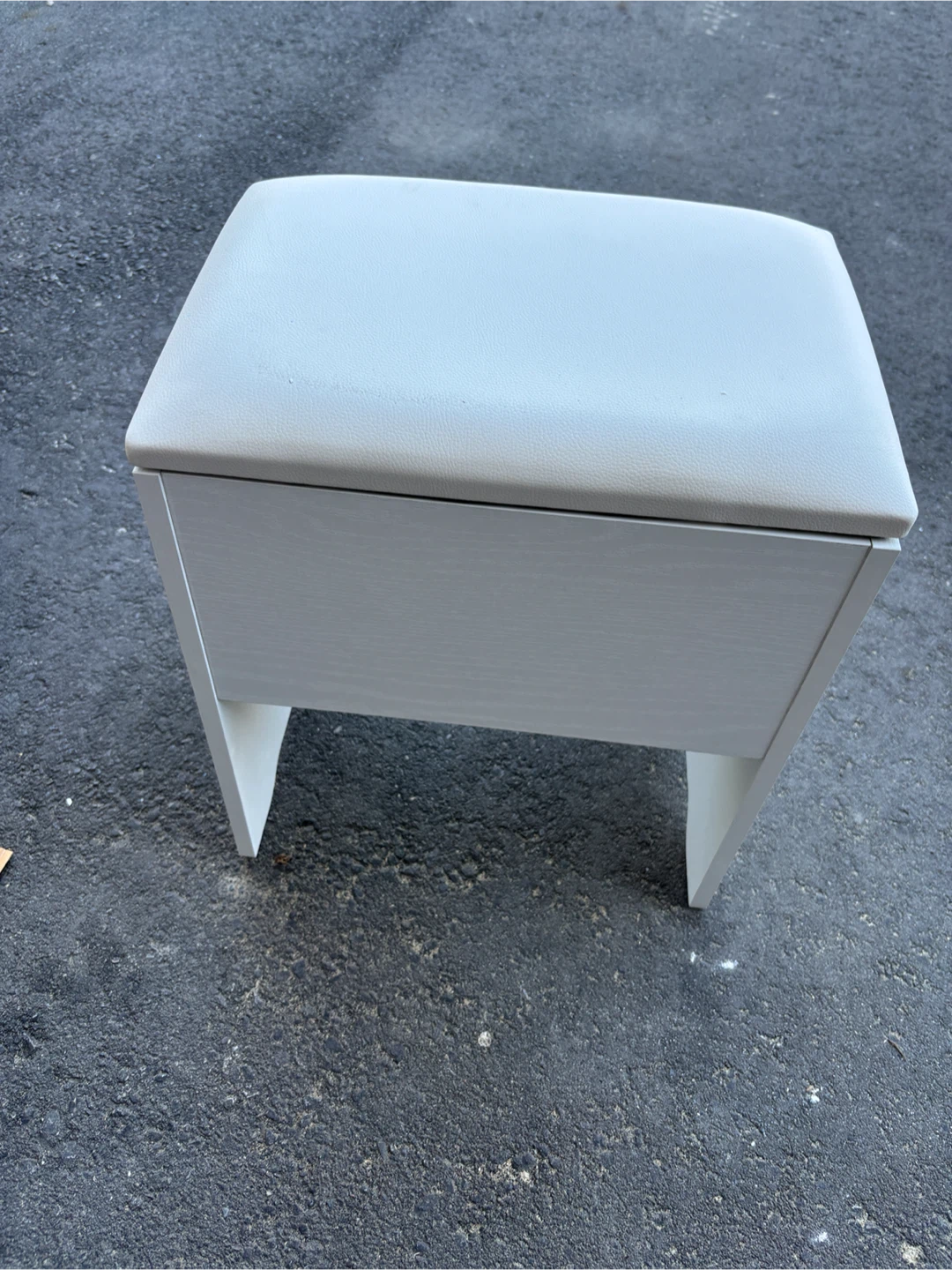 White Storage Ottoman Bench For vanity - photo 2