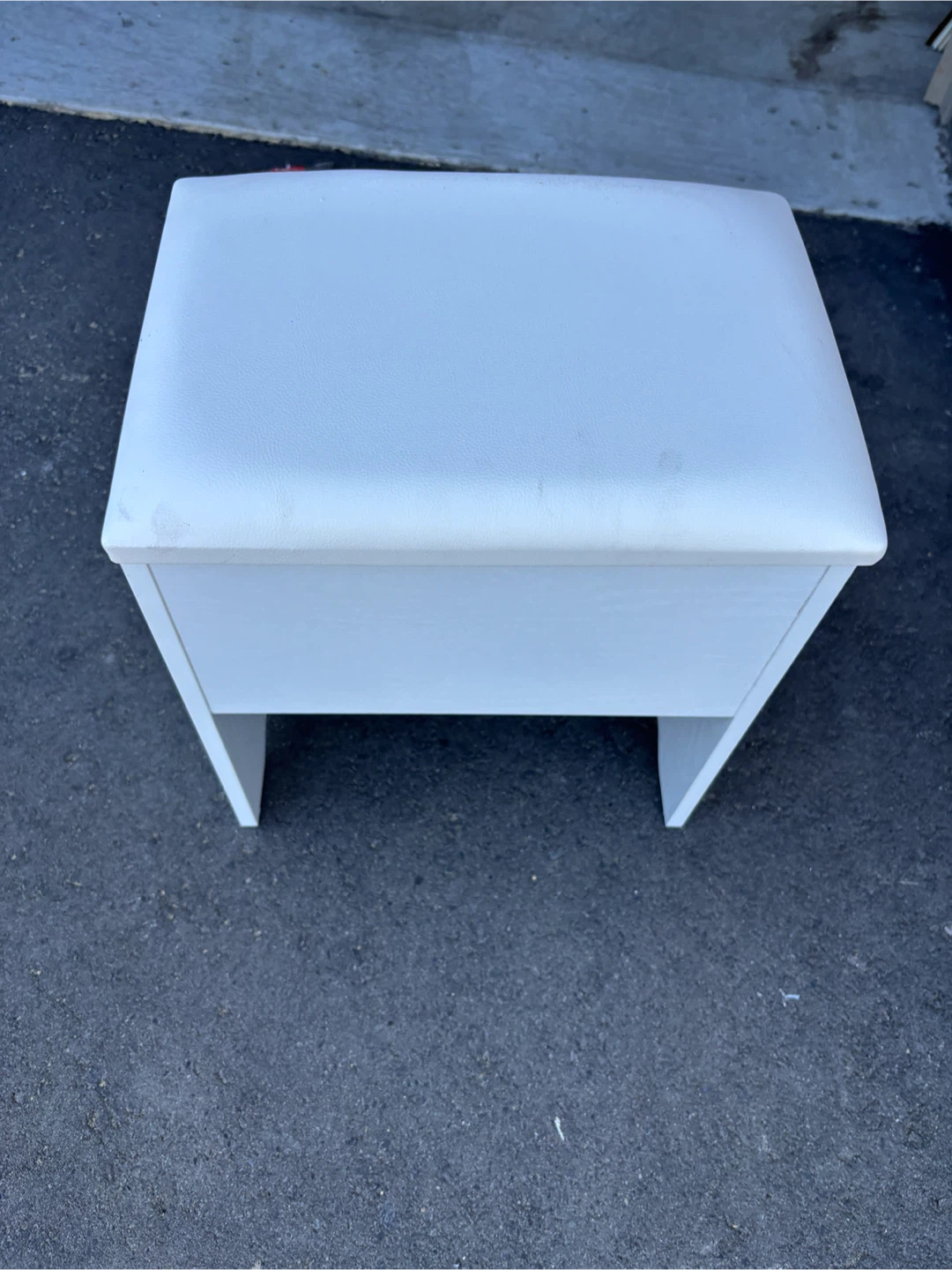 White Storage Ottoman Bench For vanity - photo 3