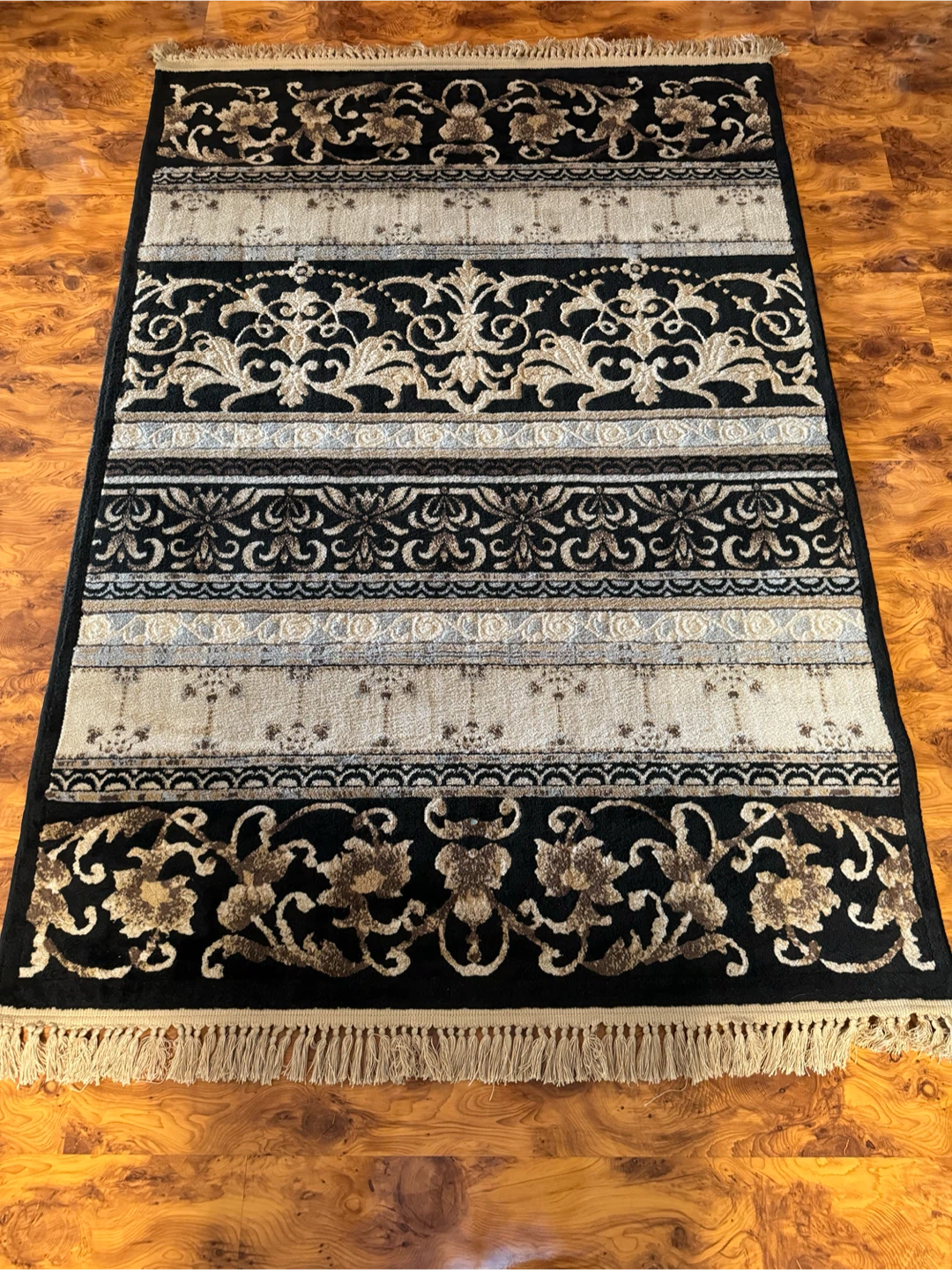 Merinos Ice-Black Rug