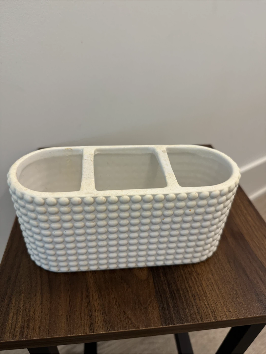 White Toothbrush Holder - photo 2