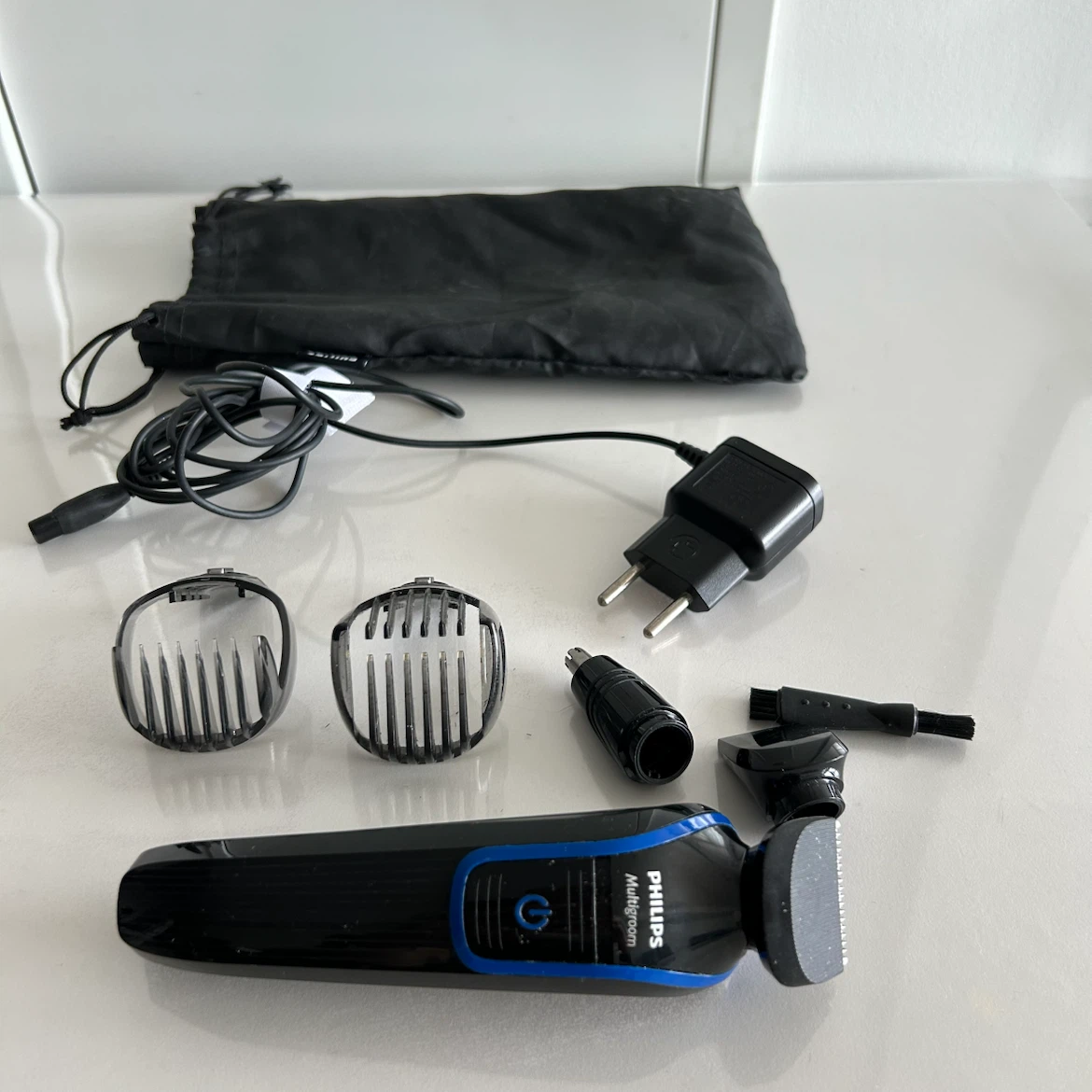 Philips Multigroom QG3330 Trimmer