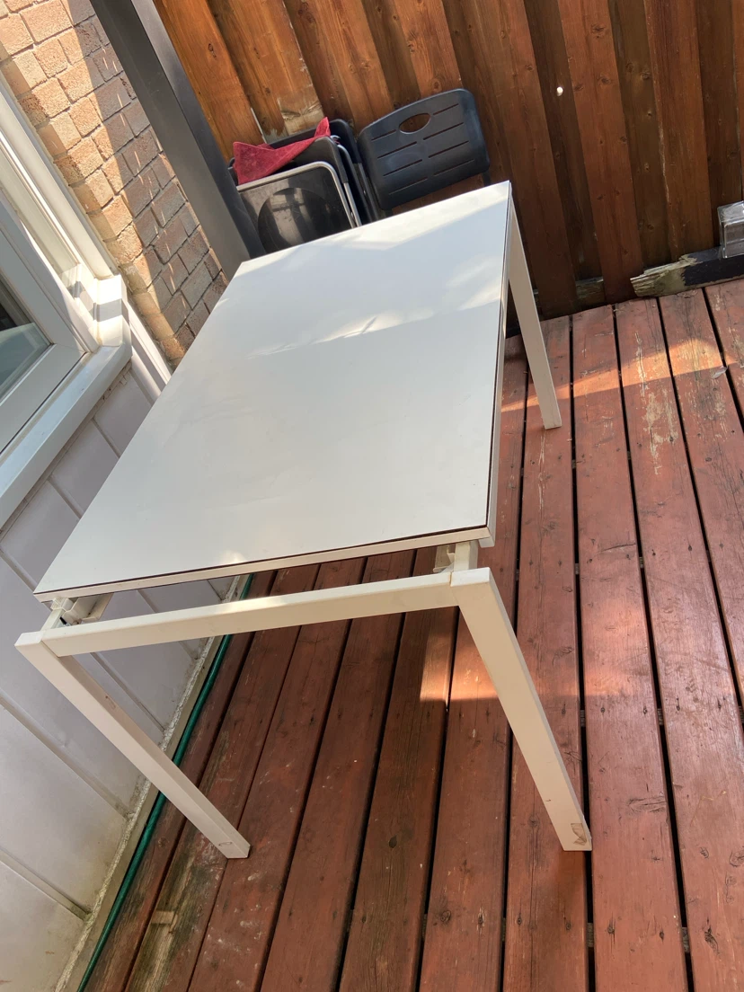 IKEA VANGSTA Table