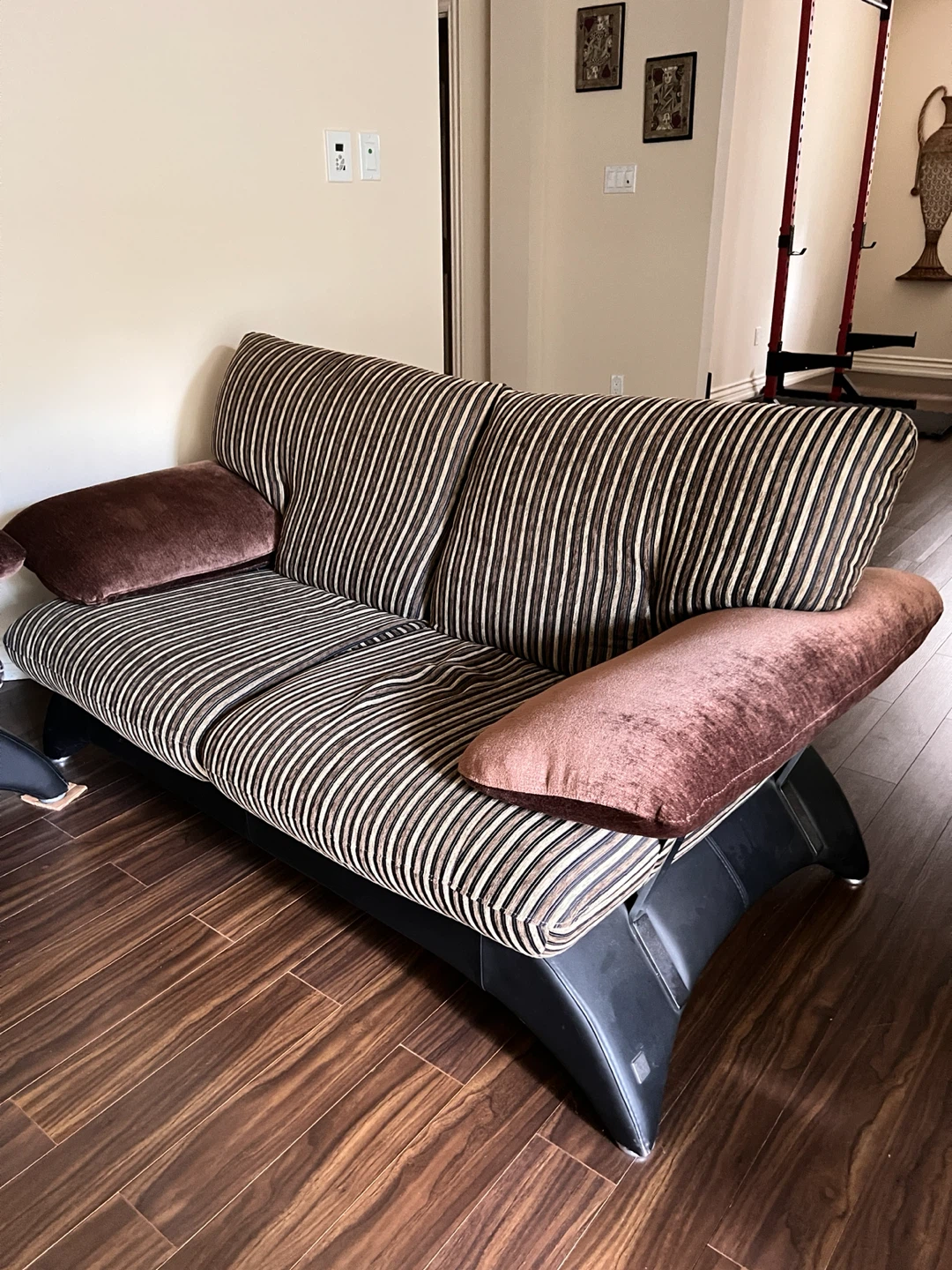 Sectional Sofa with Striped Upholstery - photo 3