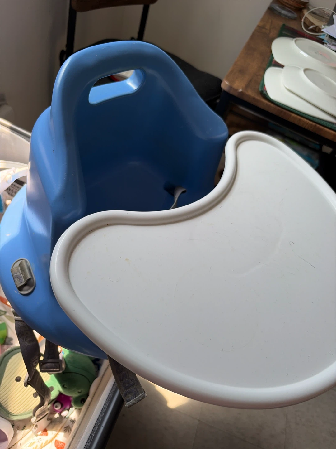 Upseat Booster Seat with Tray