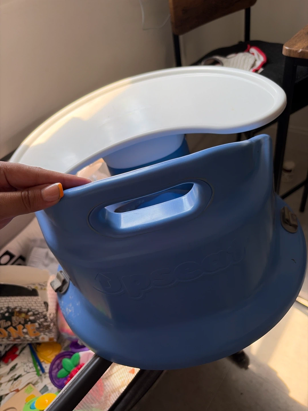 Upseat Booster Seat with Tray - photo 2