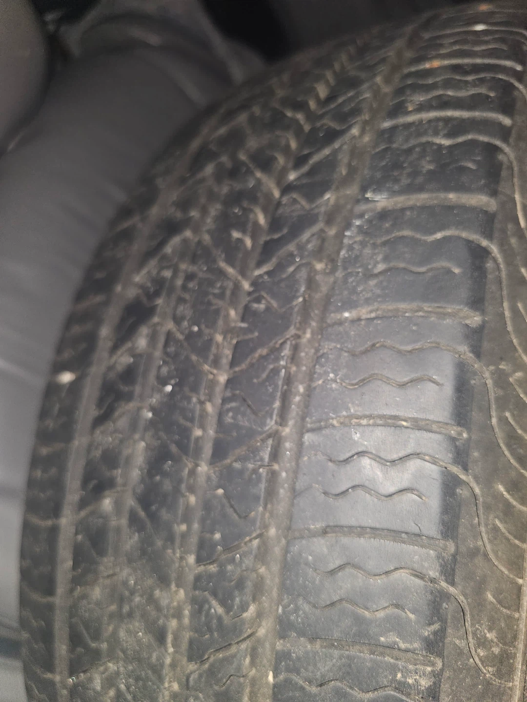 GT Radial Tire 215/65R15 - photo 2