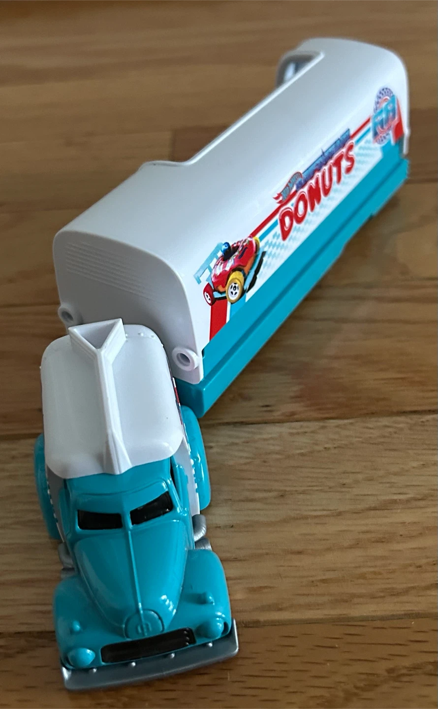 Hot Wheels Drift Team Donuts Semi Truck - photo 4