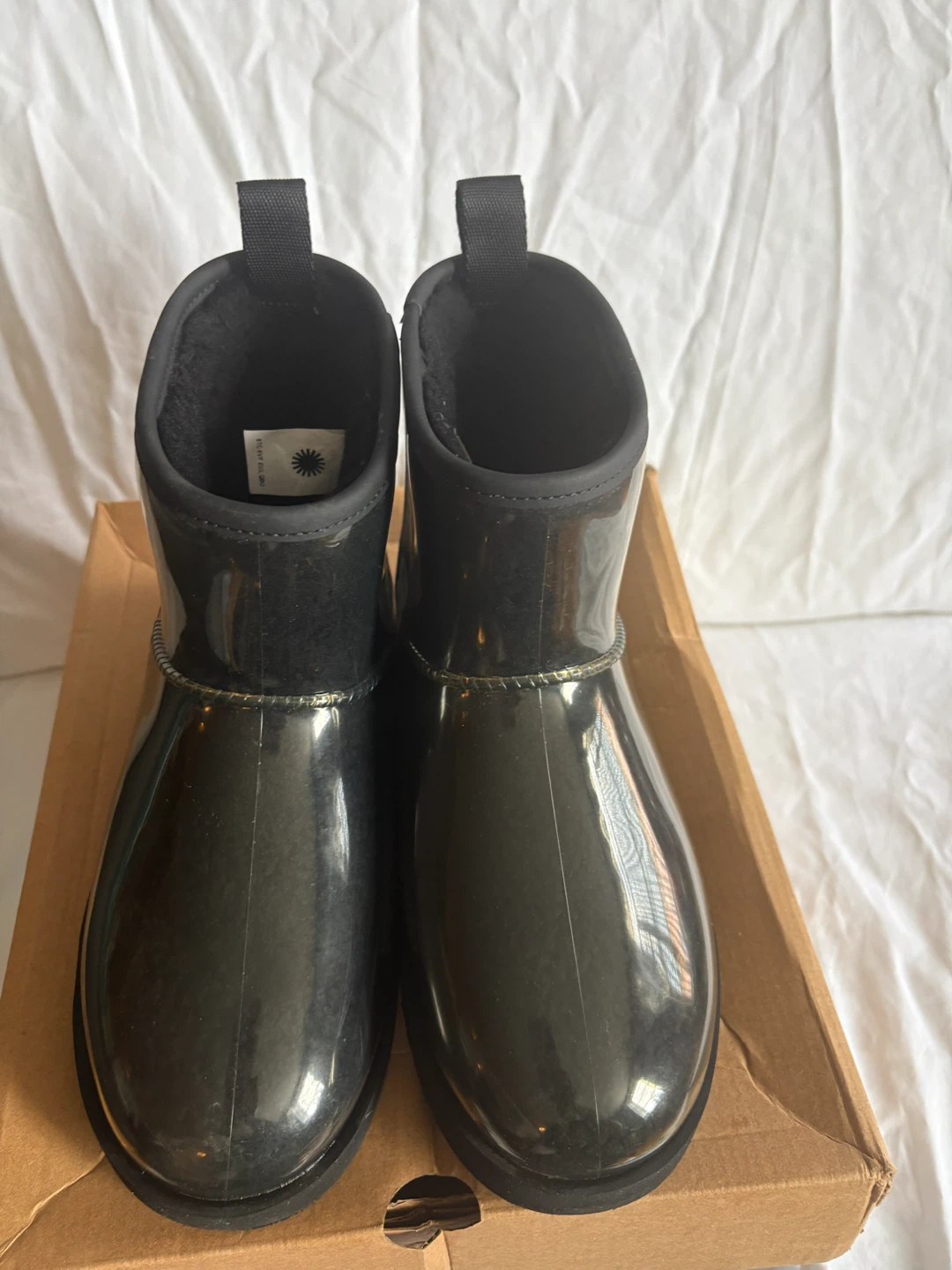 UGG Classic Clear Mini Boots - Black - Size 8