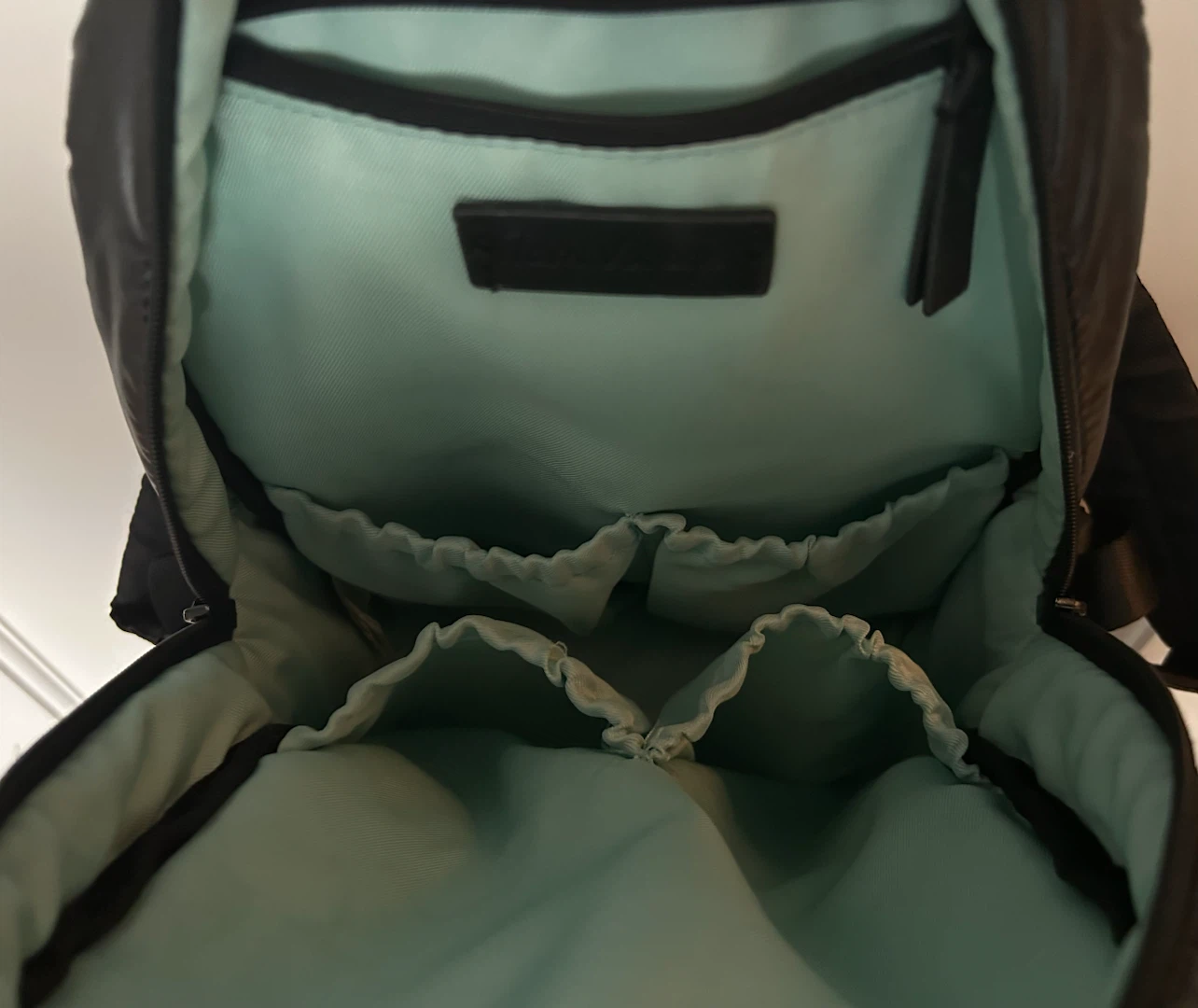 Tam Voyage Black Nylon Backpack with Bows - photo 5