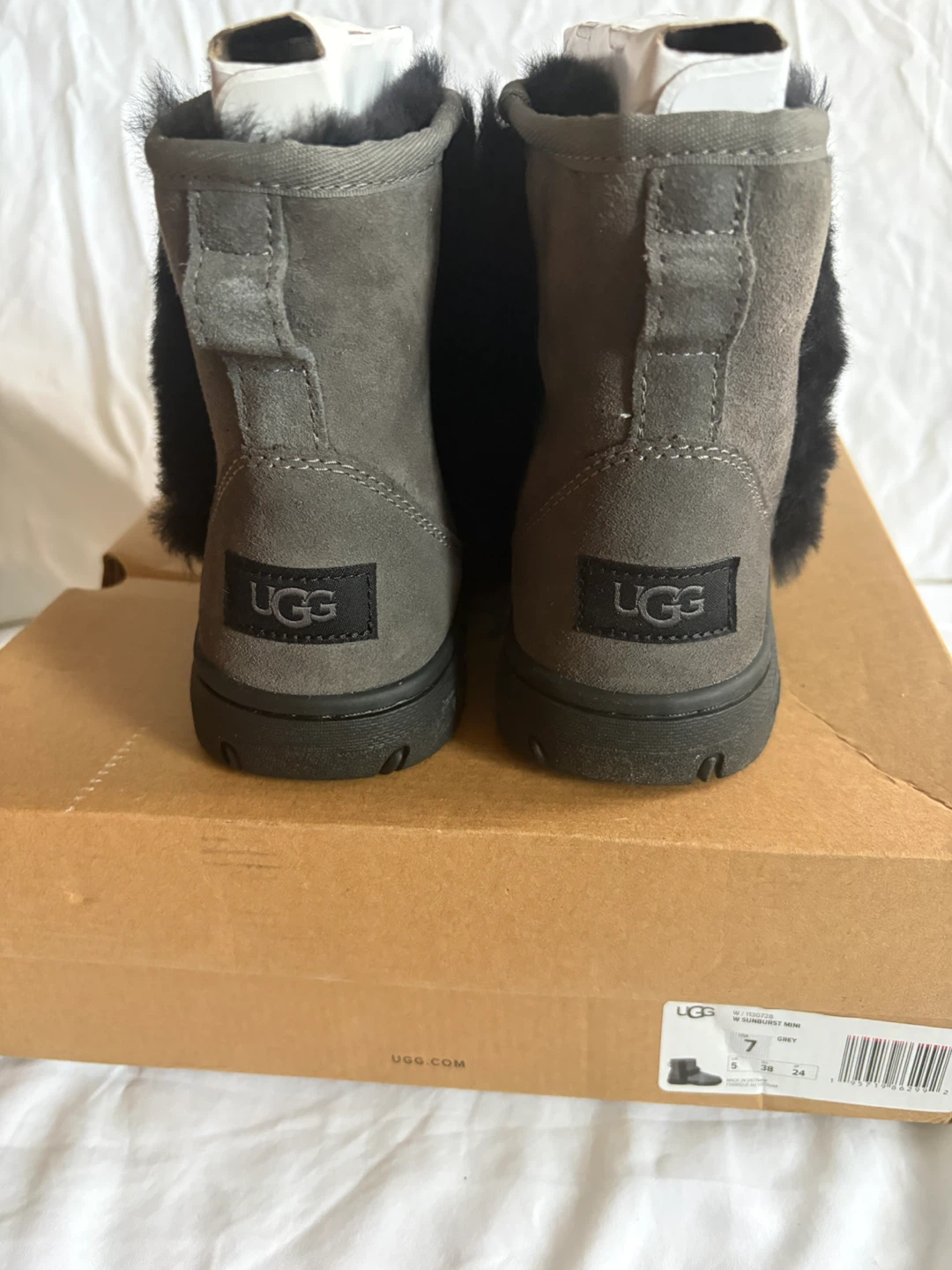 UGG Australia Sheepskin Boots Gray Size 7 - photo 4