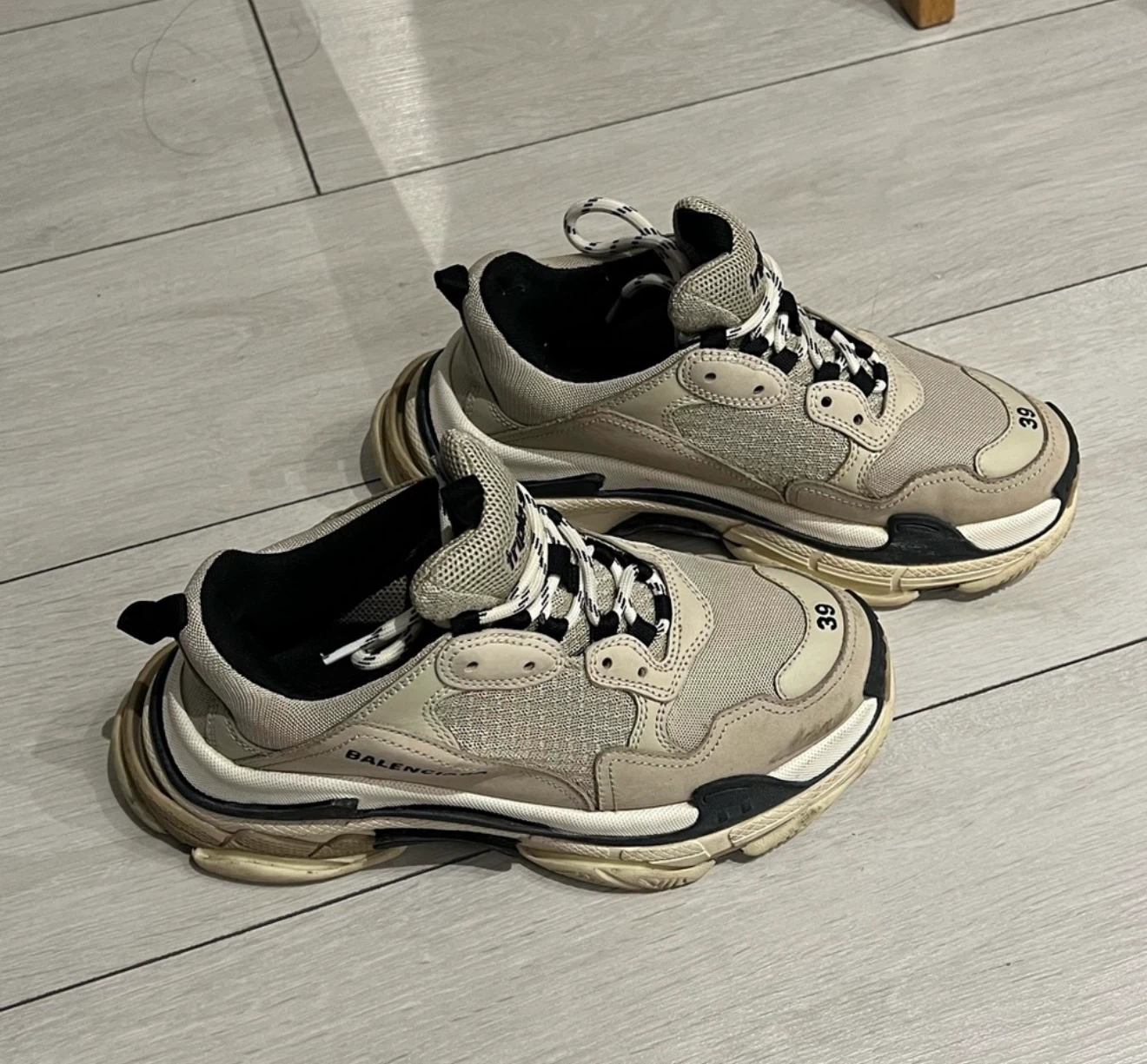 BALENCIAGA TRIPLE S sneakers unisex - photo 2