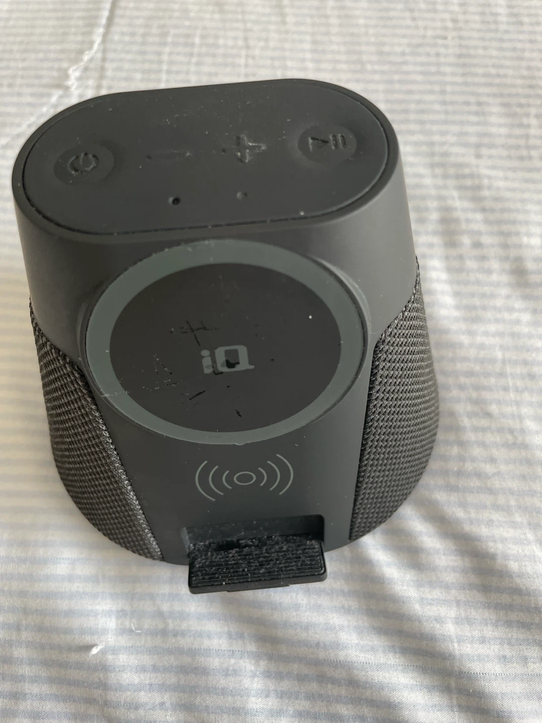 Phone charger + music when charging - photo 2