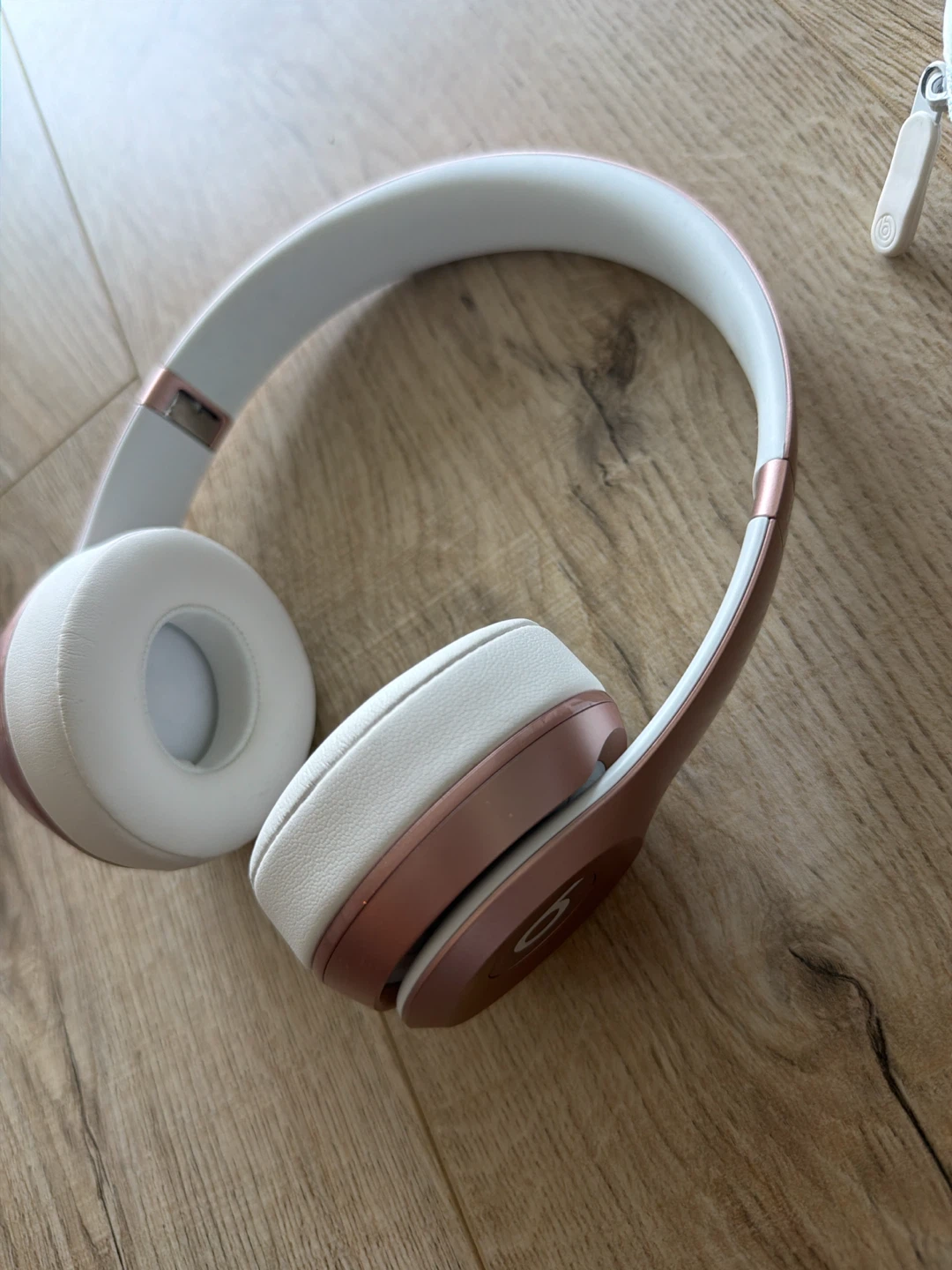 Beats Solo 3 Wireless Rose Gold Headphones - photo 2