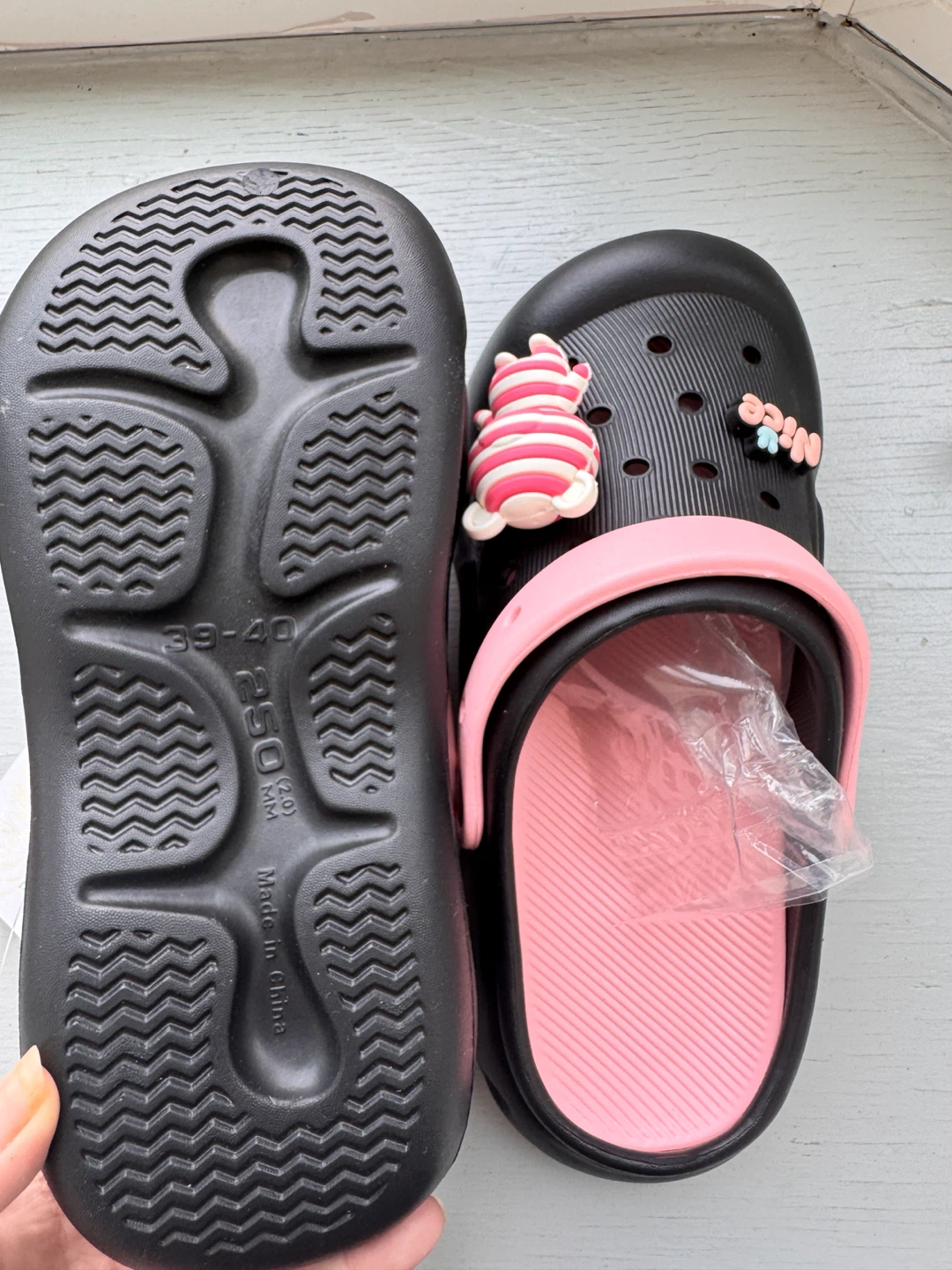 Clog Sandals with Charms women size 8.5-9 - photo 3