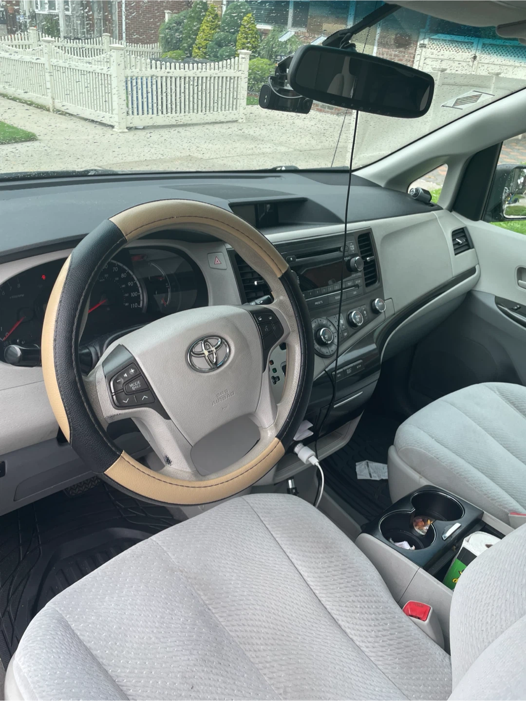 Car - photo 4