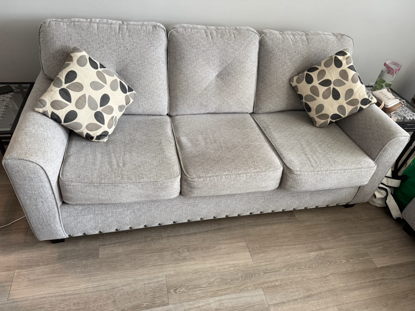 sofa - photo 2