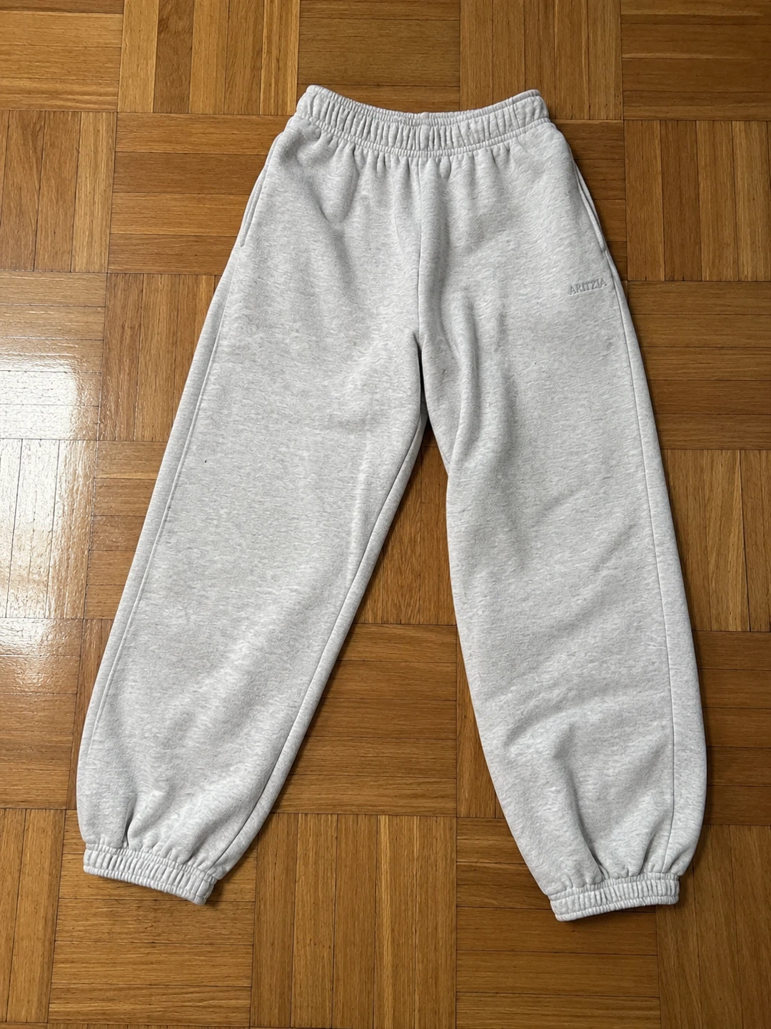 Aritzia Sweatfleece Mega Fit