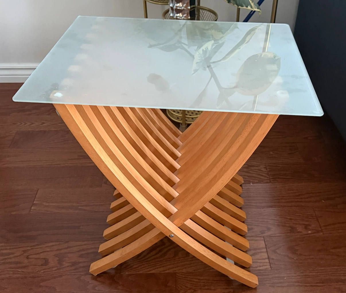 Foldable glass top Side table
