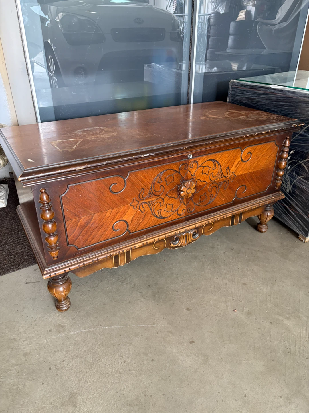 BARGAIN! $195 obo GREAT DIY project! Lane Cedar Chest