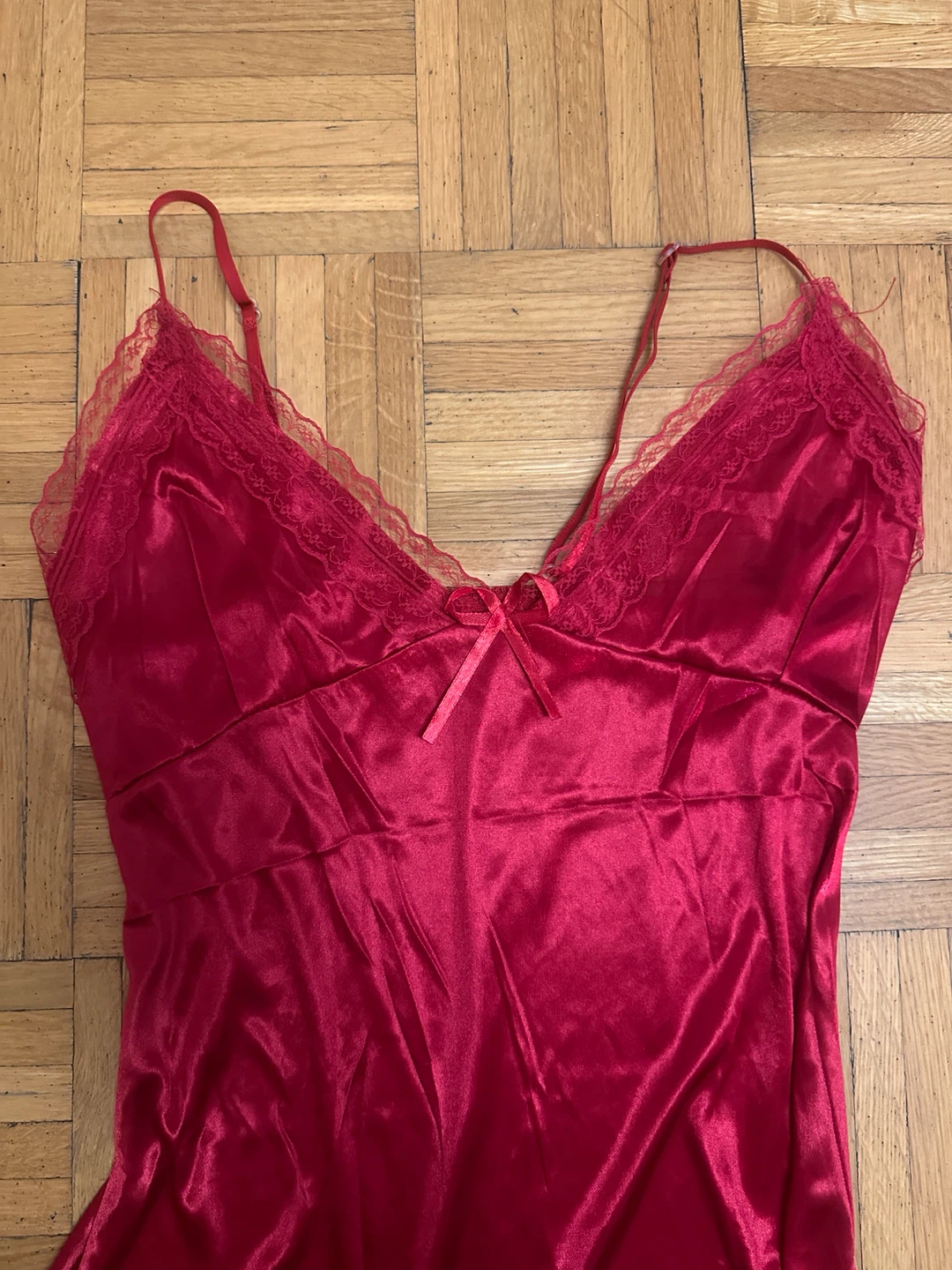 Red Satin Lace Nightgown - photo 2