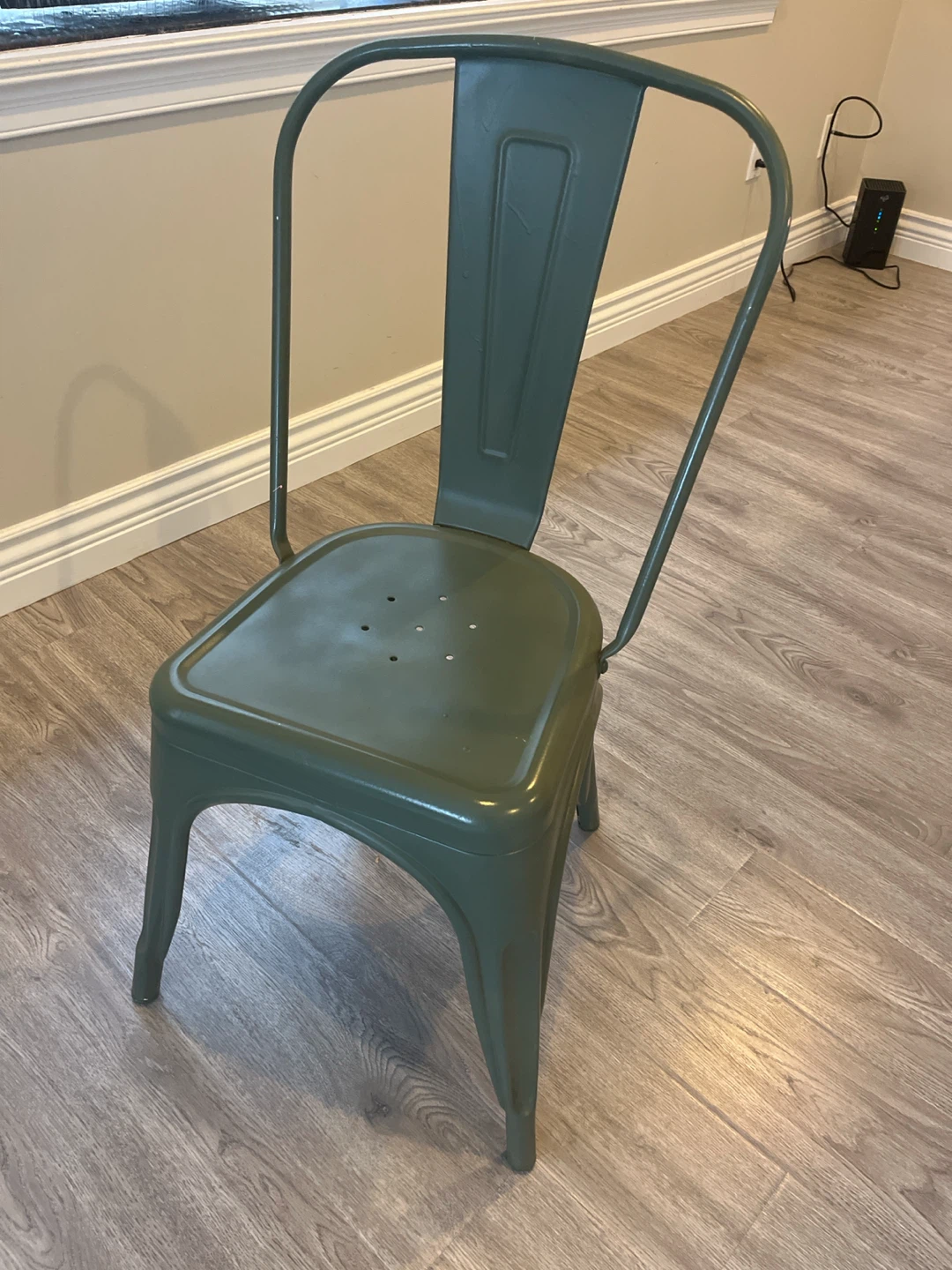 Outdoor metal chair x 4