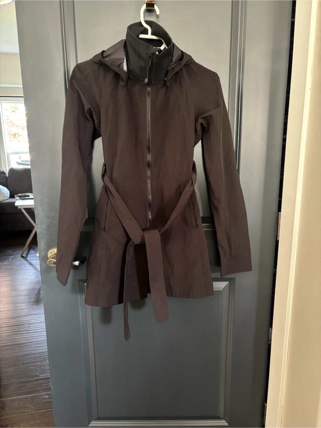 Lululemon Women's Hooded black jacket