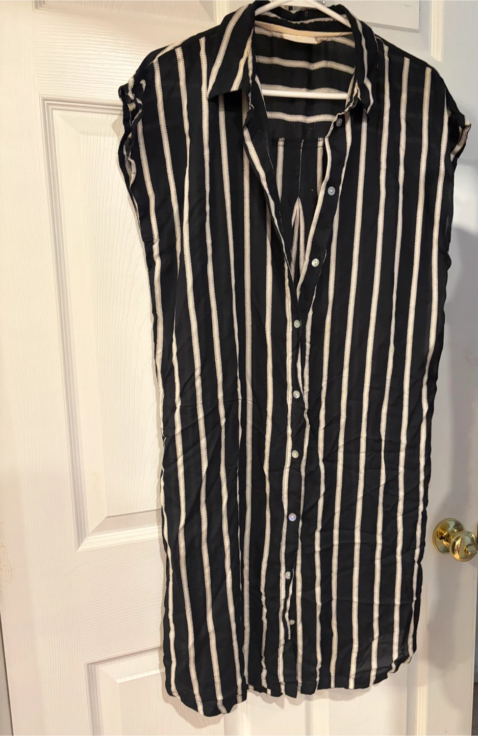 2 Dresses - Striped Sleeveless Button-Up Shirt Dress - photo 2
