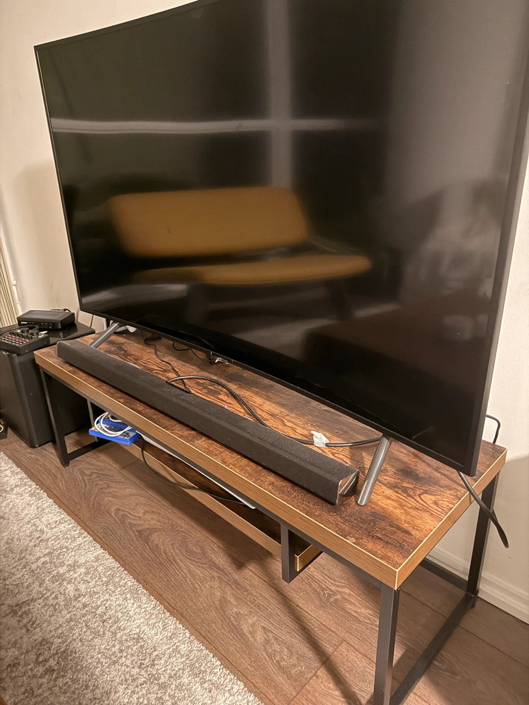 TV Stand - photo 2