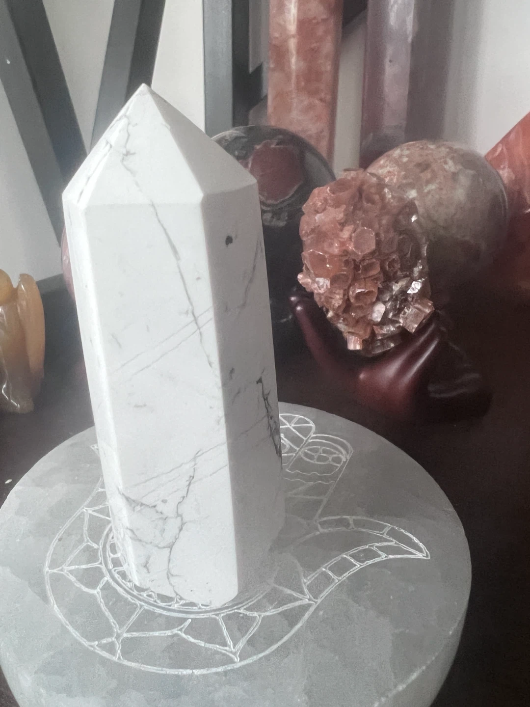 HOWLITE STONE POINT number 2 - photo 4